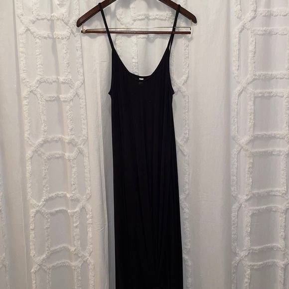 Nordstrom’s purchase. Black maxi dress. Loveappella. - Picture 3 of 4